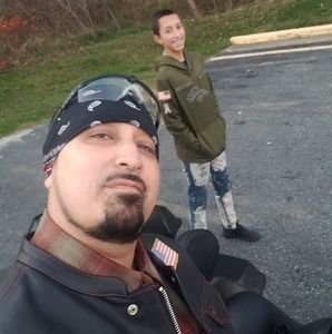 Meet your Posher, Raymond